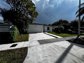 2541 NW 9th St in Fort Lauderdale, FL - Building Photo