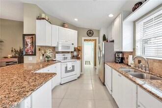 7146 Marconi Ct in Naples, FL - Building Photo - Building Photo