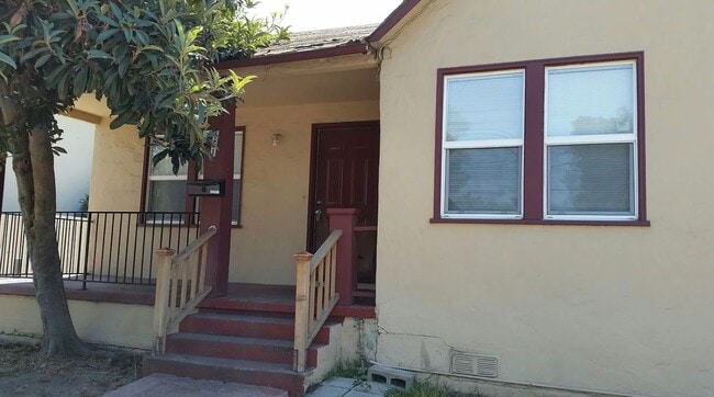 property at 1615 California St