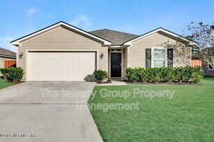 3538 Martin Lakes Dr in Green Cove Springs, FL - Building Photo