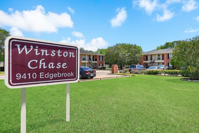 property at 9410 Edgebrook Dr