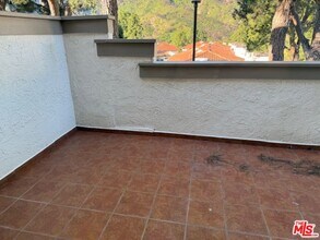 17142 Palisades Cir in Los Angeles, CA - Building Photo - Building Photo