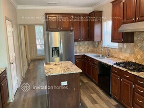 2404 Manchester Dr in Carrollton, TX - Building Photo - Building Photo