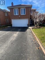 1385 Ferncliff Cir in Pickering, ON - Building Photo