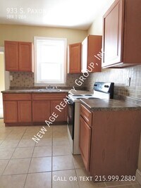 933 S Paxon St photo'