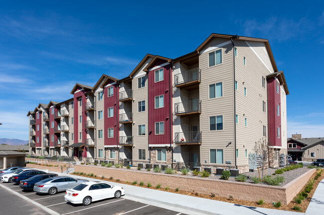 Retreat at Patriot Park in Colorado Springs, CO - Foto de edificio - Building Photo