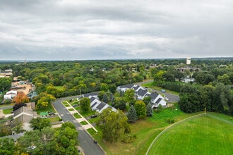 River Bend Townhomes in Shakopee, MN - Building Photo - Building Photo