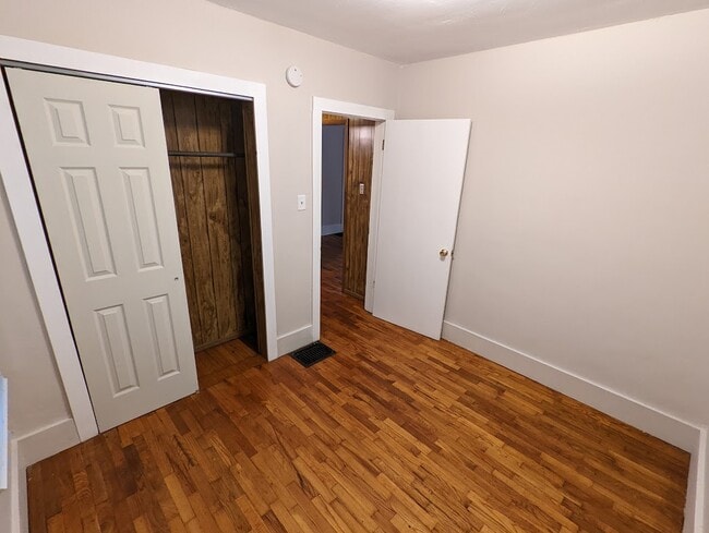 property at 908 W Eureka St