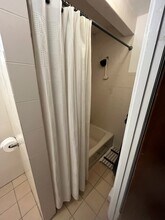 110 Thorndike St, Unit 1F in Cambridge, MA - Foto de edificio - Building Photo