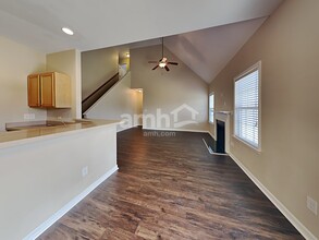 6300 Slopeside Ct in Raleigh, NC - Building Photo - Building Photo