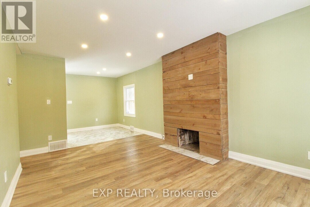 1243 Langmuir Ave in London, ON - Building Photo