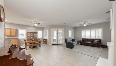 5703 Park Pl Dr in Bakersfield, CA - Building Photo - Building Photo