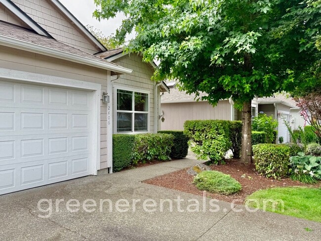 2406 Boulevard Heights Loop SE in Olympia, WA - Building Photo - Building Photo