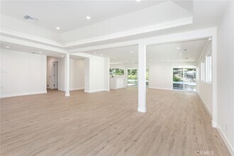 6419 Valley Cir Terrace in Los Angeles, CA - Building Photo - Building Photo