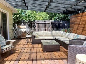 122 Du Bois St in San Rafael, CA - Building Photo - Building Photo