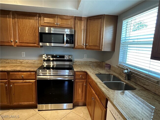 722 107th Ave N in Naples, FL - Building Photo - Building Photo