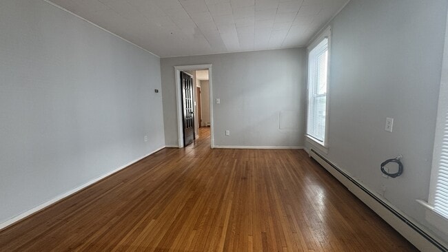 property at 2908 Memorial Ave