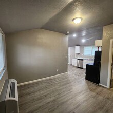 1046 S Wisconsin Ave in Casper, WY - Building Photo - Building Photo