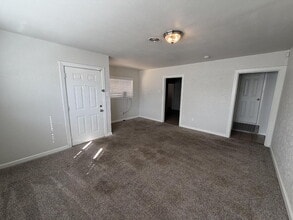 2404 25th St in Lubbock, TX - Building Photo - Building Photo