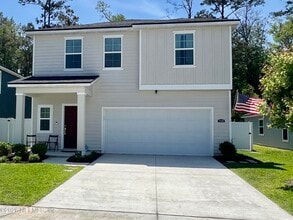 5030 Big Pine Dr in Jacksonville, FL - Building Photo - Building Photo