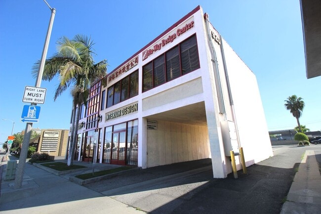 7920 Orangethorpe Ave in Buena Park, CA - Foto de edificio - Building Photo