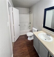 651 Northern Lights Dr in New Braunfels, TX - Building Photo - Building Photo