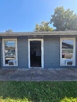 3802 Dabney St in Houston, TX - Building Photo