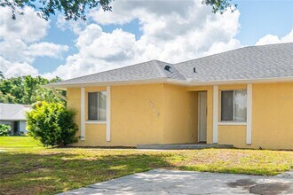 5846 Willow Leaf Ct in Azalea Park, FL - Building Photo - Building Photo