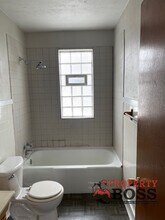 302 River Oaks Dr in Calumet City, IL - Building Photo - Building Photo