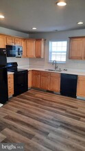 2433 Newtown Dr in Harrisburg, PA - Foto de edificio - Building Photo