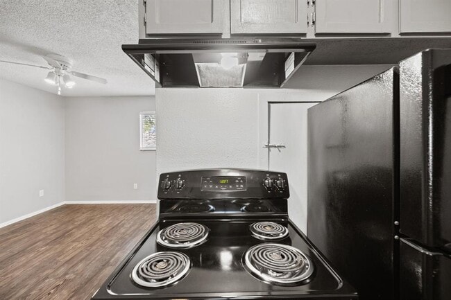 805 S Center St in Austin, TX - Building Photo - Building Photo