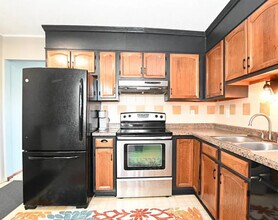5655 Cornell St SW in Cedar Rapids, IA - Building Photo - Building Photo