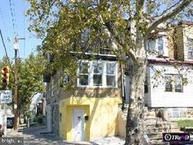 401 E Rockland St in Philadelphia, PA - Building Photo