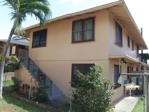 918 WILIWILI St in Honolulu, HI - Building Photo - Building Photo