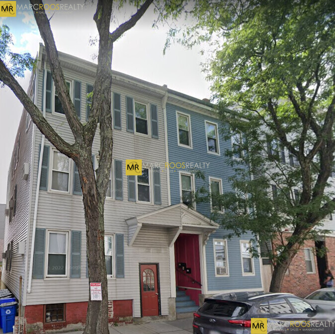 195 Maverick St, Unit 2 in Boston, MA - Foto de edificio