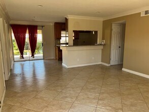 18501 Vidora Dr in Rowland Heights, CA - Foto de edificio - Building Photo