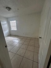 3522 NW 194th Terrace in Miami Gardens, FL - Building Photo - Building Photo