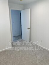 15 Walsh Rd in Bedford, MA - Building Photo - Building Photo