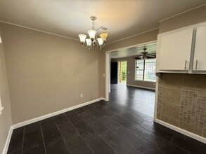 219 SE 21st St in Oklahoma City, OK - Foto de edificio - Building Photo