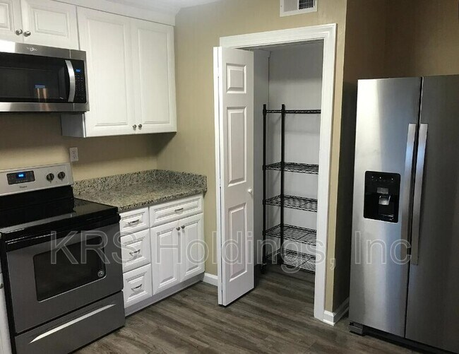 3320 Lyons Ave in Norfolk, VA - Building Photo - Building Photo