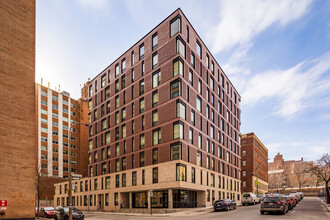 Gramercy Residences in Montréal, QC - Building Photo - Building Photo