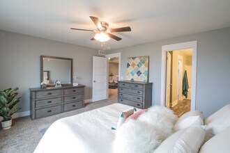 9330 S 74th St in Lincoln, NE - Building Photo - Building Photo