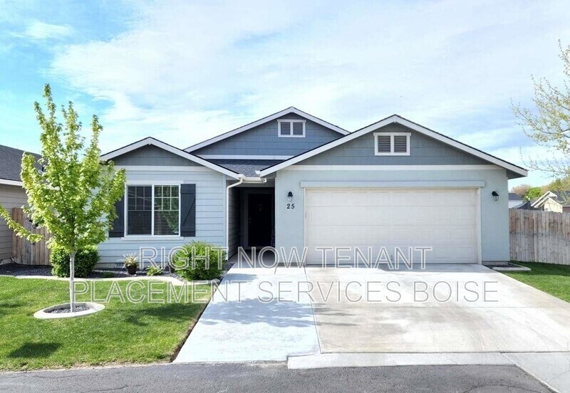 25 S Shumway Ave in Nampa, ID - Building Photo