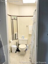 20 Mossland St, Unit 1 in Somerville, MA - Foto de edificio - Building Photo