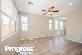 7660 Eastham Bay Ave in Las Vegas, NV - Building Photo - Building Photo