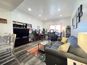 4276 S Main St in Murray, UT - Foto de edificio - Building Photo