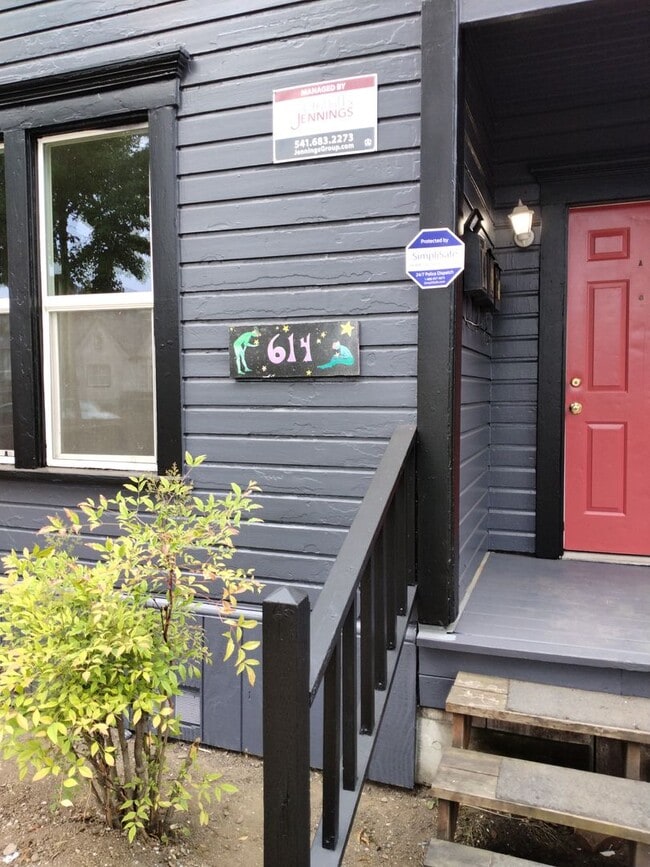 property at 614 E 15th Ave