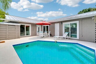 1801 S US Hwy 1 in Jupiter, FL - Foto de edificio - Building Photo