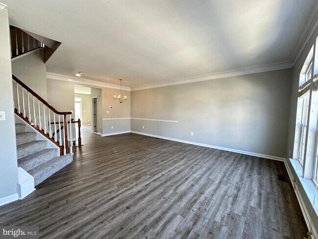 17425 Grant Cottage Dr in Dumfries, VA - Building Photo - Building Photo