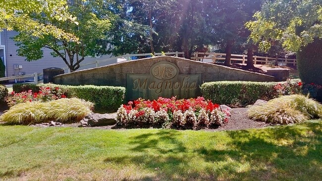1428 SE Kobus Way in Hillsboro, OR - Building Photo - Building Photo